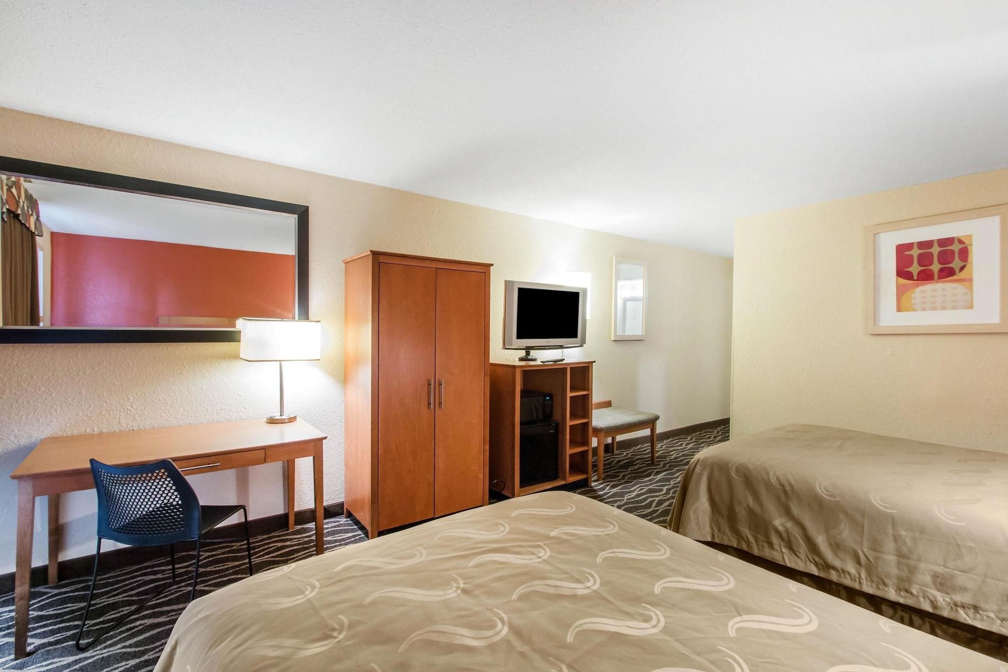 Quality Inn & Suites I-35 Near Frost Bank Center San Antonio Bagian luar foto