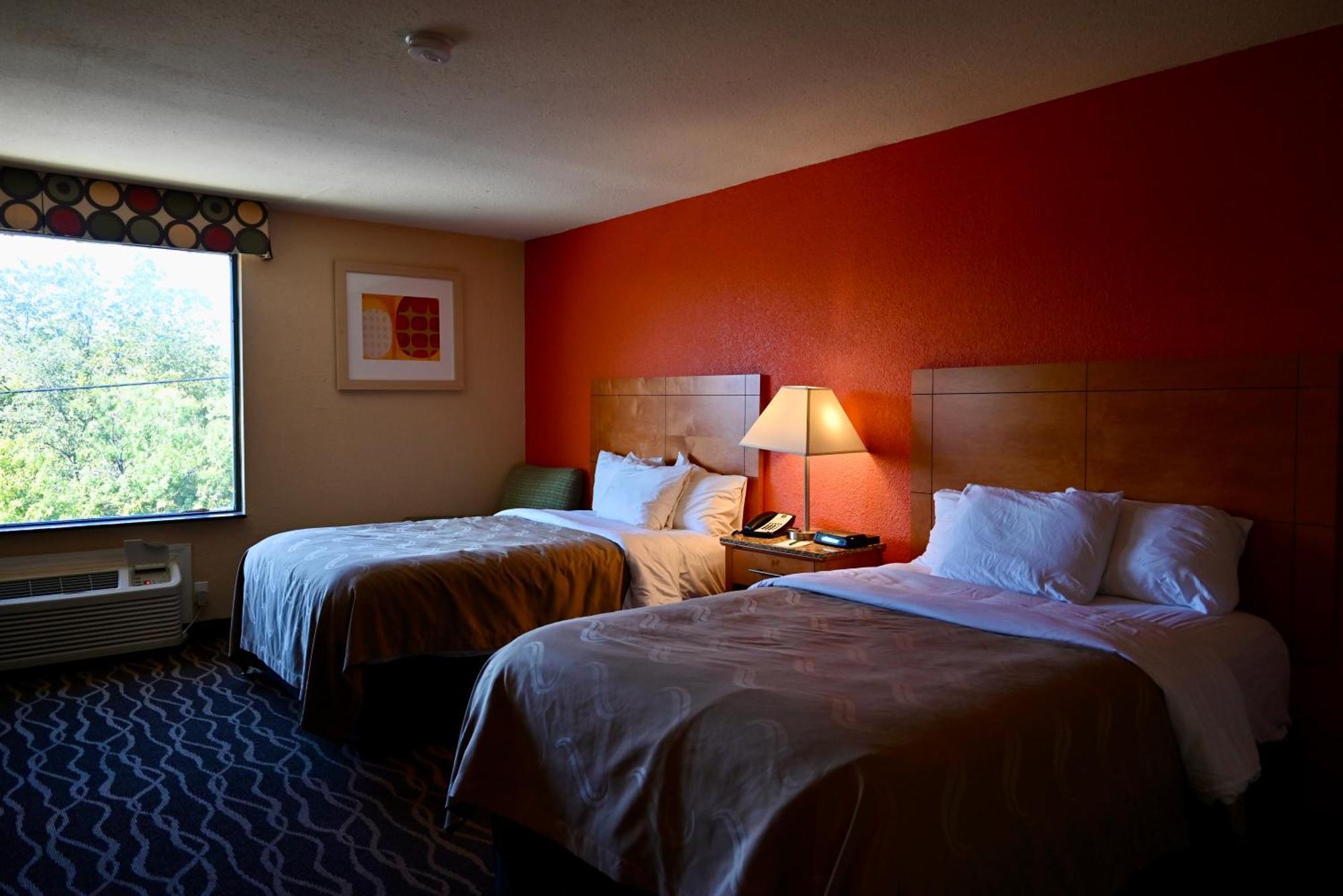 Quality Inn & Suites I-35 Near Frost Bank Center San Antonio Bagian luar foto